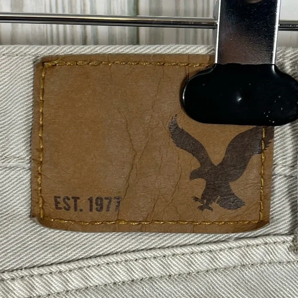 AEO Khaki Denim Jeans - Picture 3 of 5